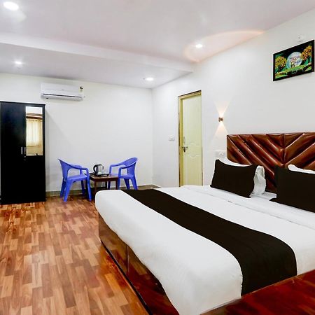 Hotel O Rms Grand Patancheru Bagian luar foto