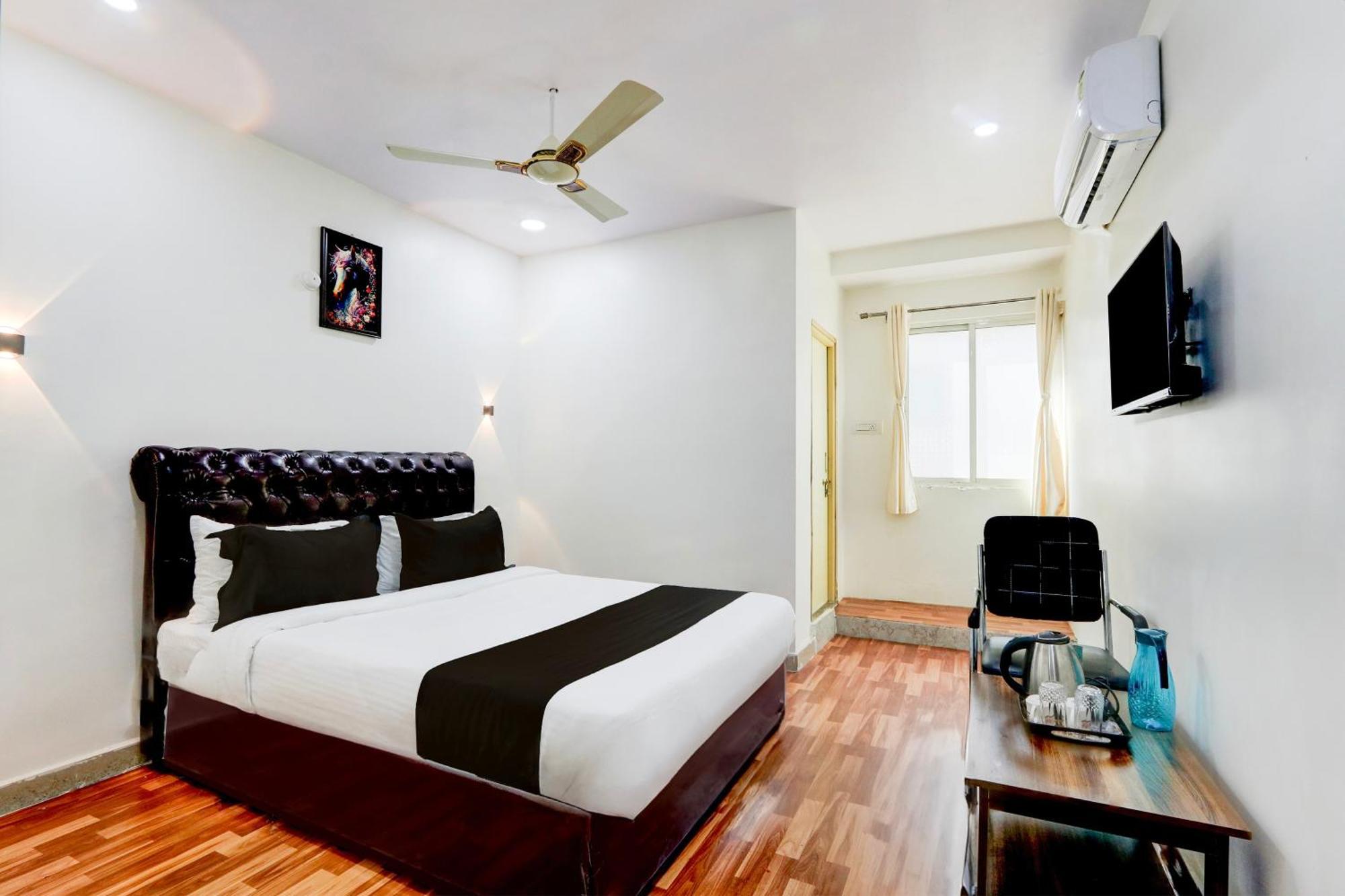 Hotel O Rms Grand Patancheru Bagian luar foto