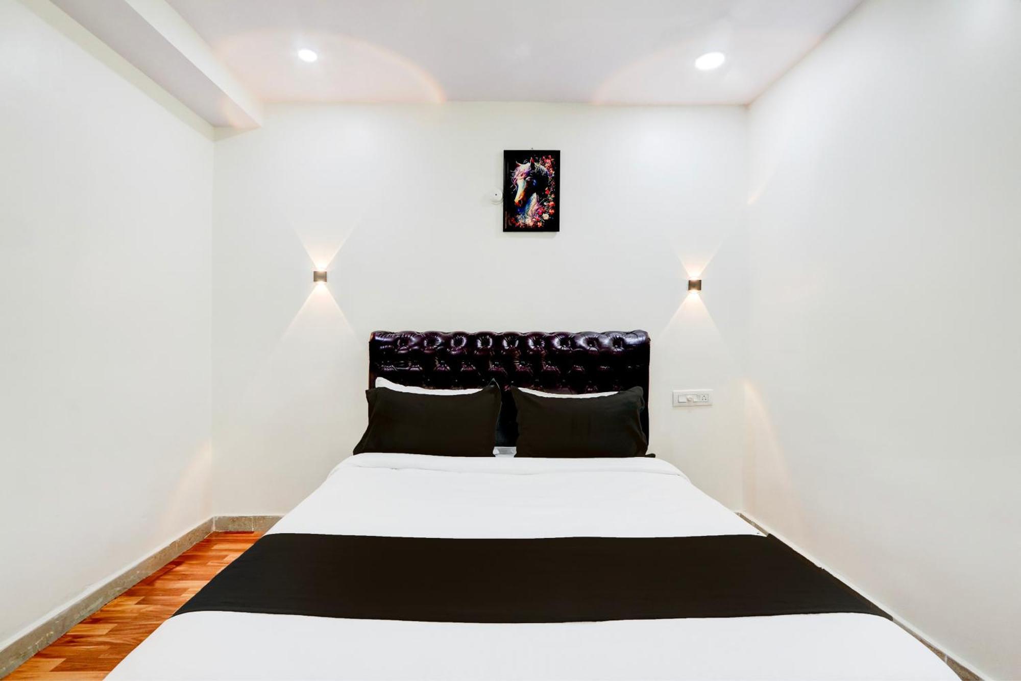 Hotel O Rms Grand Patancheru Bagian luar foto